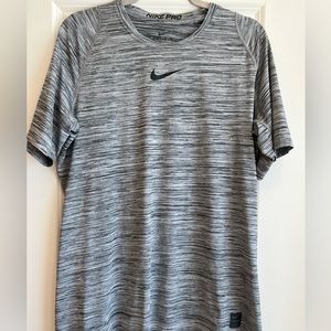 Nike pro workout shirt